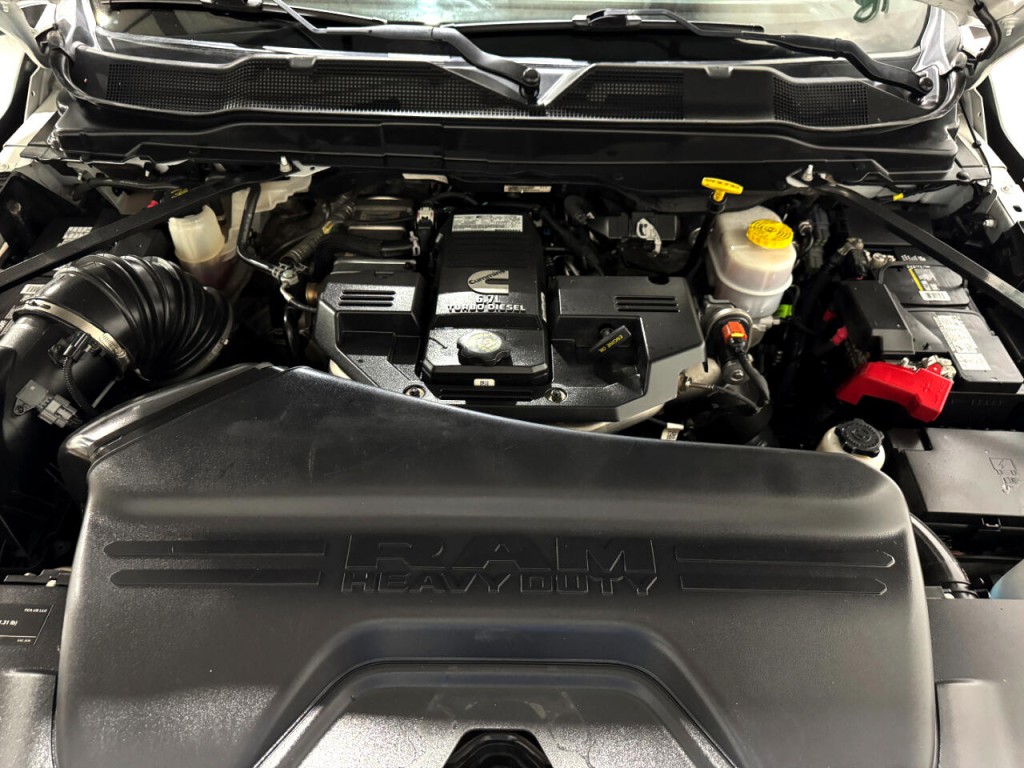 2023 RAM 3500 Image 42