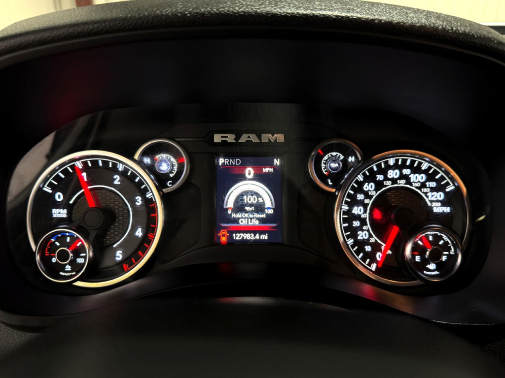 2023 RAM 3500 Image 34