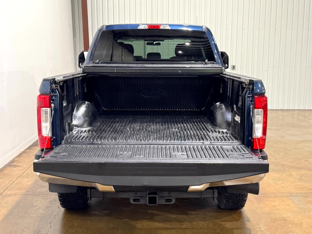 2017 Ford F-250 Image 35