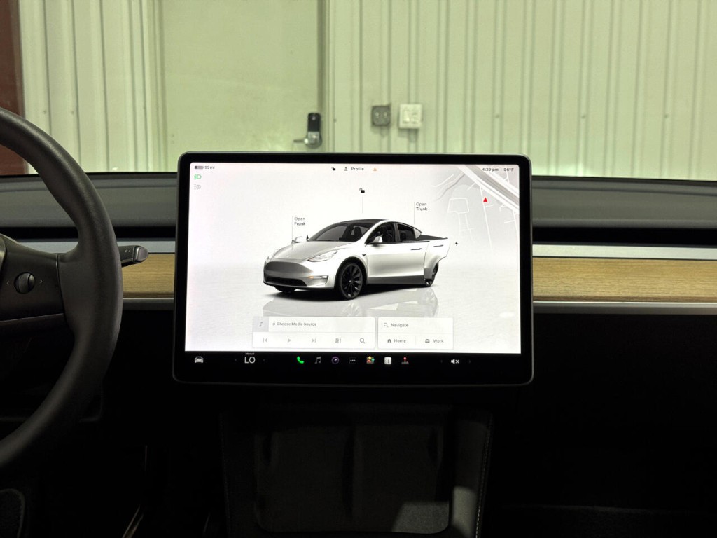 2022 Tesla Model Y Image 18