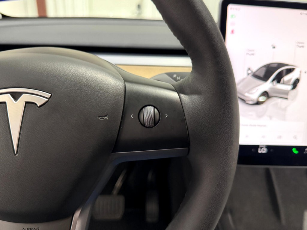 2022 Tesla Model Y Image 20