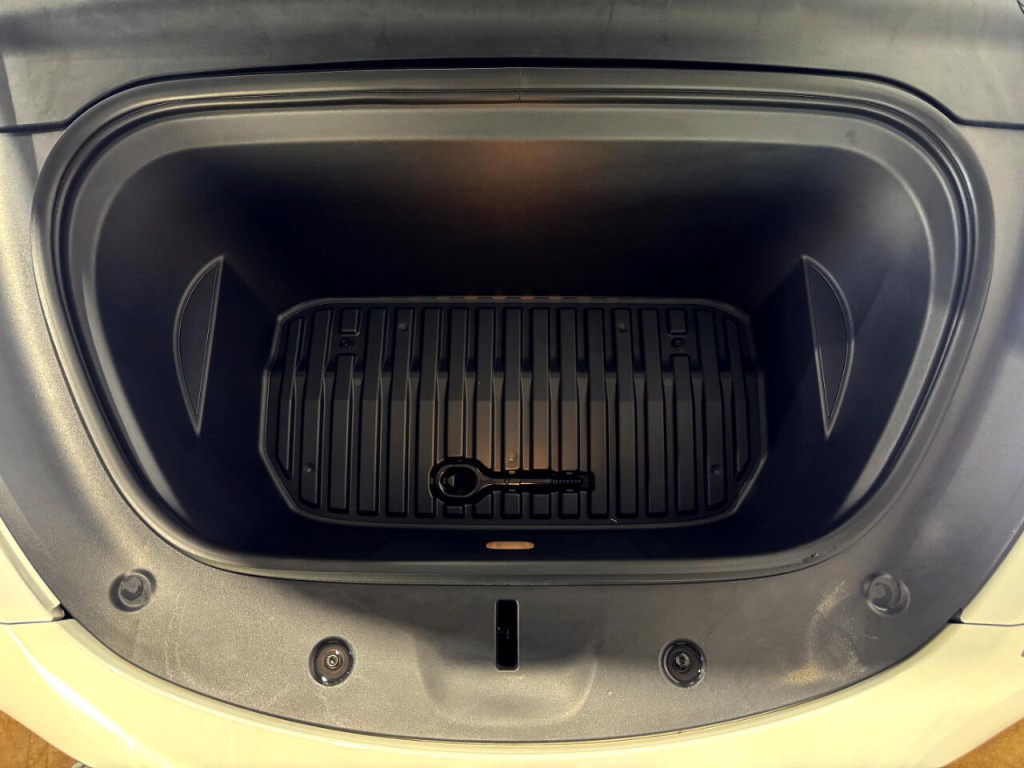 2022 Tesla Model Y Image 24
