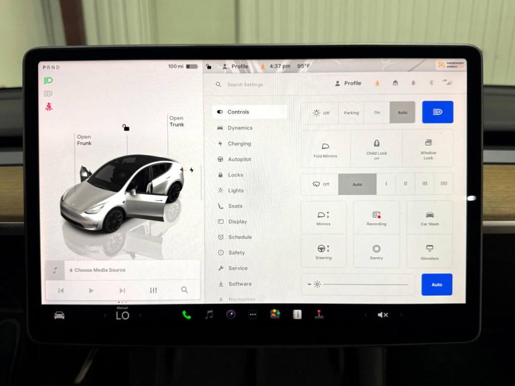 2022 Tesla Model Y Image 27