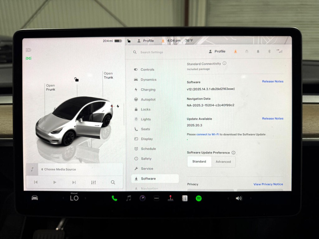 2022 Tesla Model Y Image 37