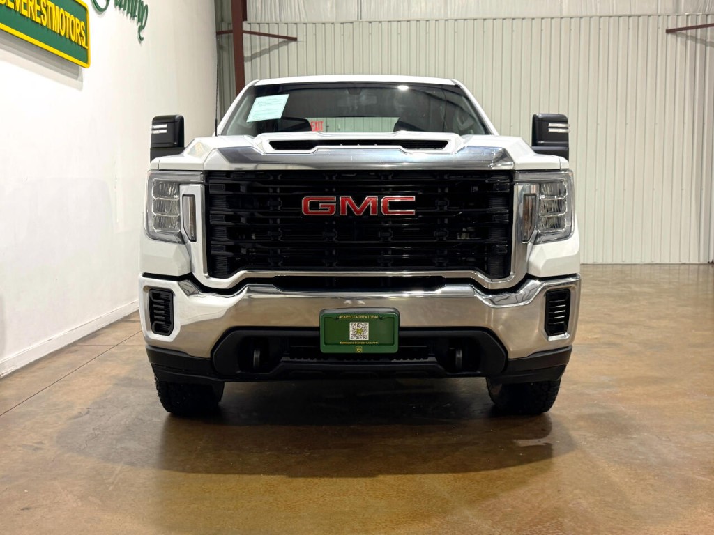 2023 GMC Sierra 2500 Image 2