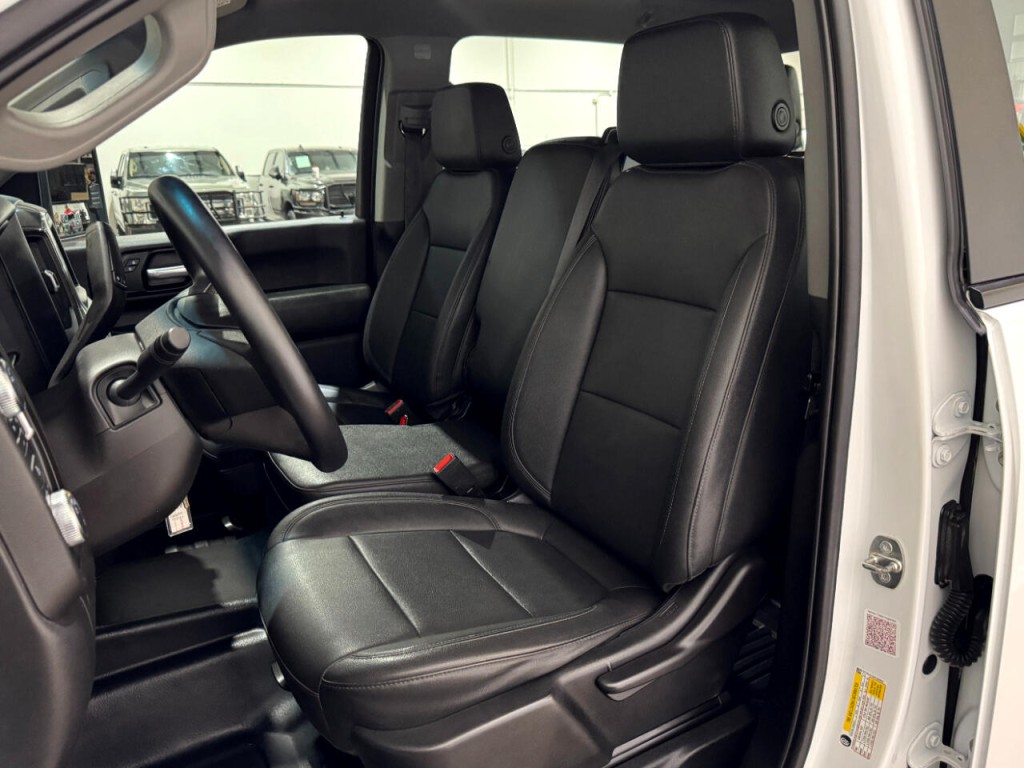 2023 GMC Sierra 2500 Image 11