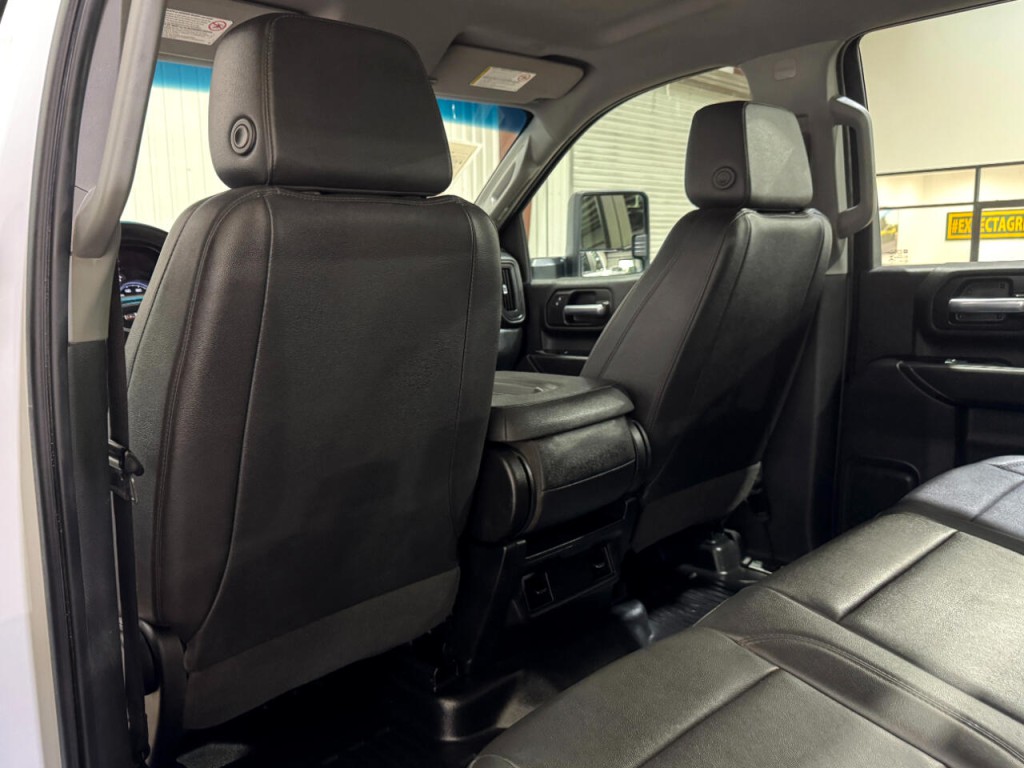 2023 GMC Sierra 2500 Image 13