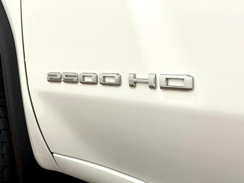 2023 GMC Sierra 2500 Image 26