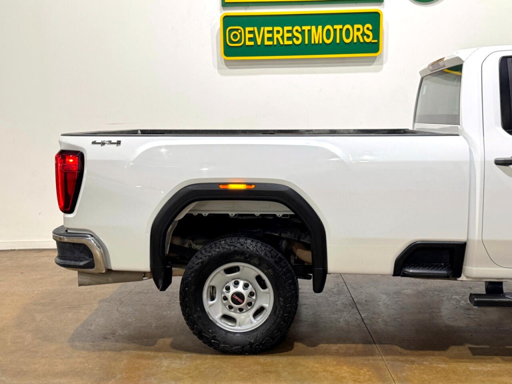 2023 GMC Sierra 2500 Image 30