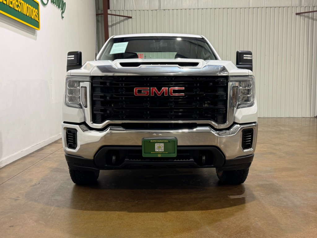 2023 GMC Sierra 2500 Image 2
