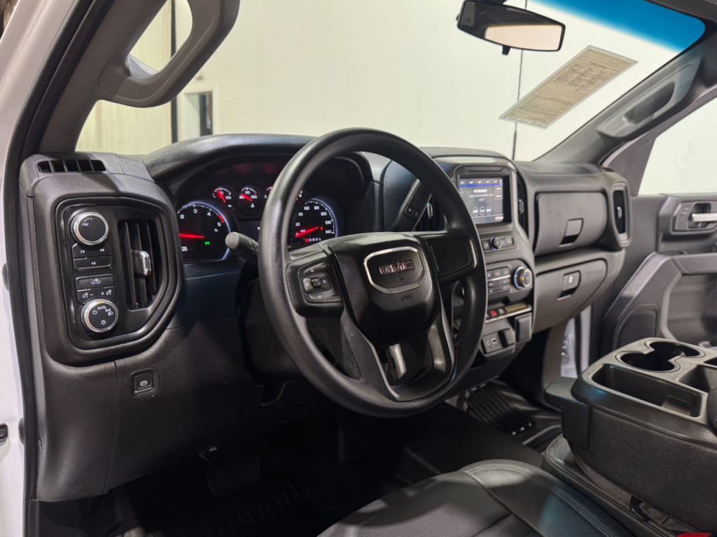 2023 GMC Sierra 2500 Image 10