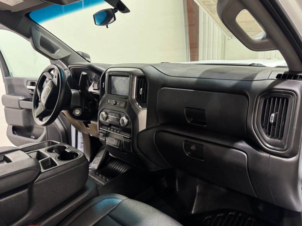 2023 GMC Sierra 2500 Image 11