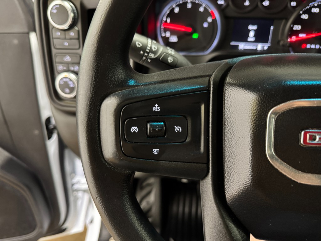 2023 GMC Sierra 2500 Image 17