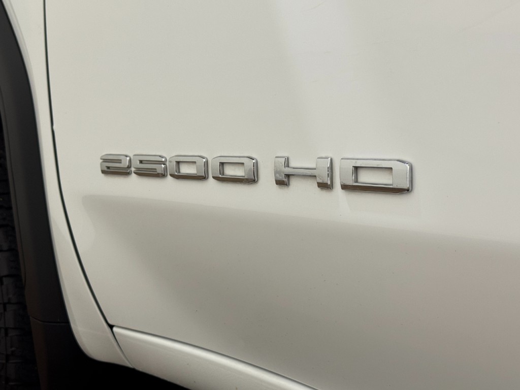 2023 GMC Sierra 2500 Image 33