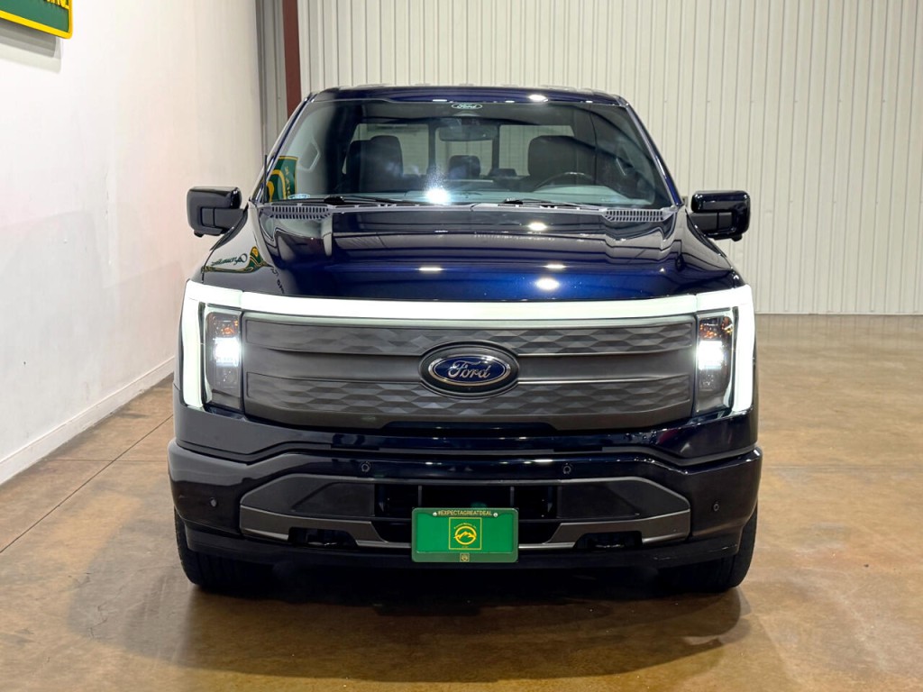 2022 Ford F-150 Image 2