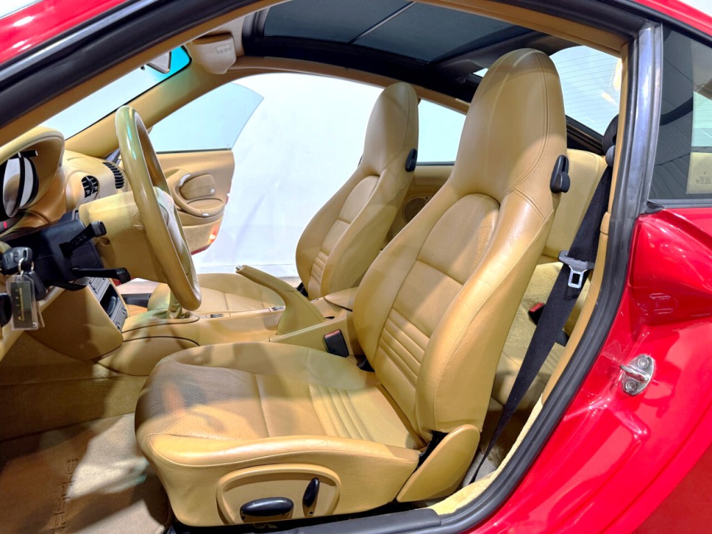 2003 Porsche 911 Carrera Image 11