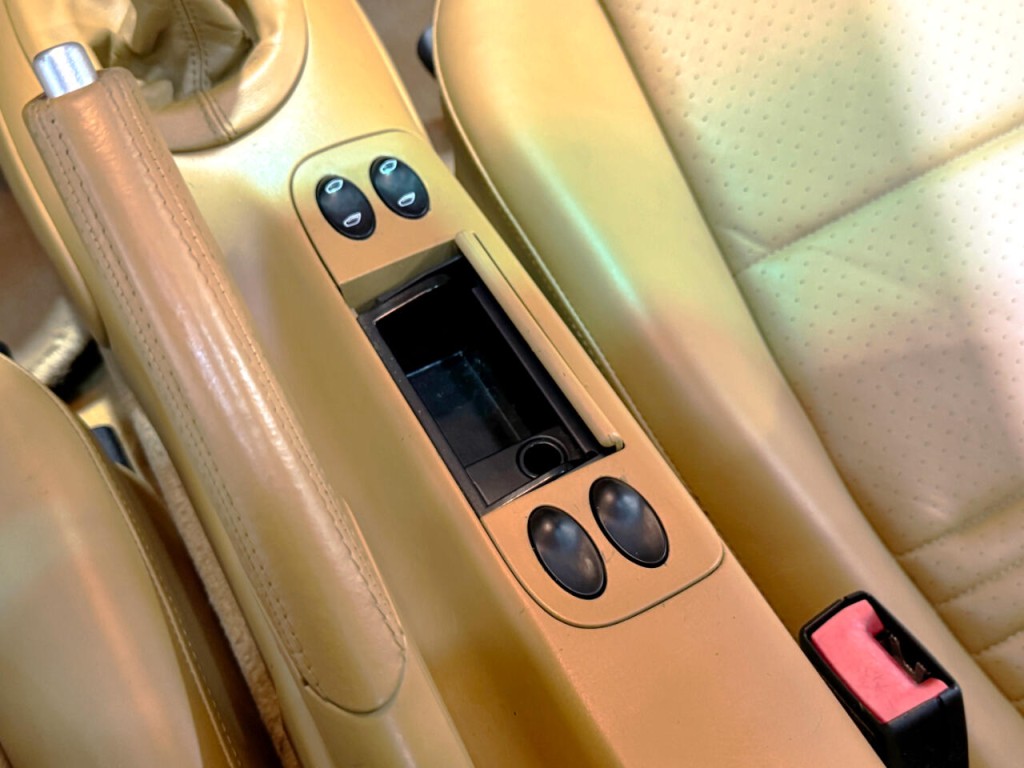 2003 Porsche 911 Carrera Image 26
