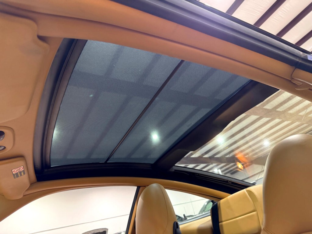 2003 Porsche 911 Carrera Image 30