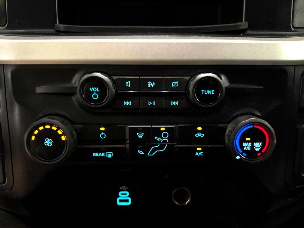 2023 Ford F-250 Image 27