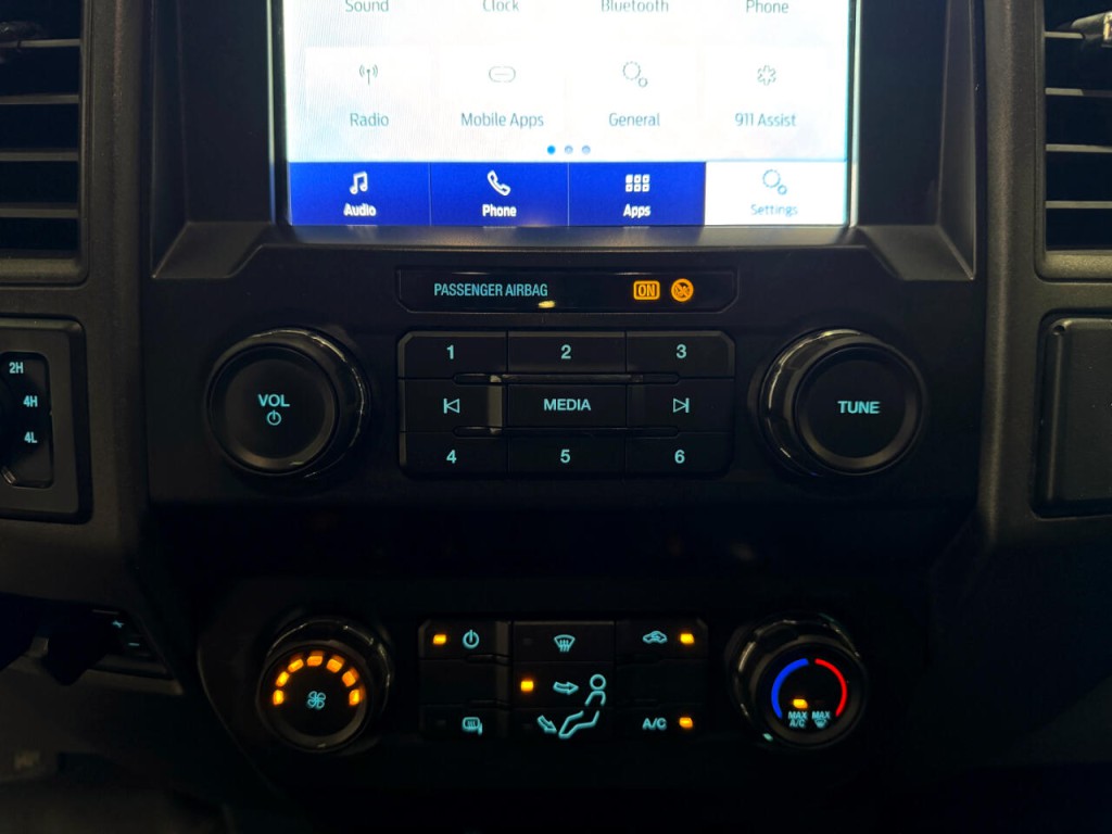 2022 Ford F-250 Image 6