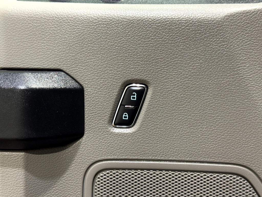2021 Ford F-250 Image 35