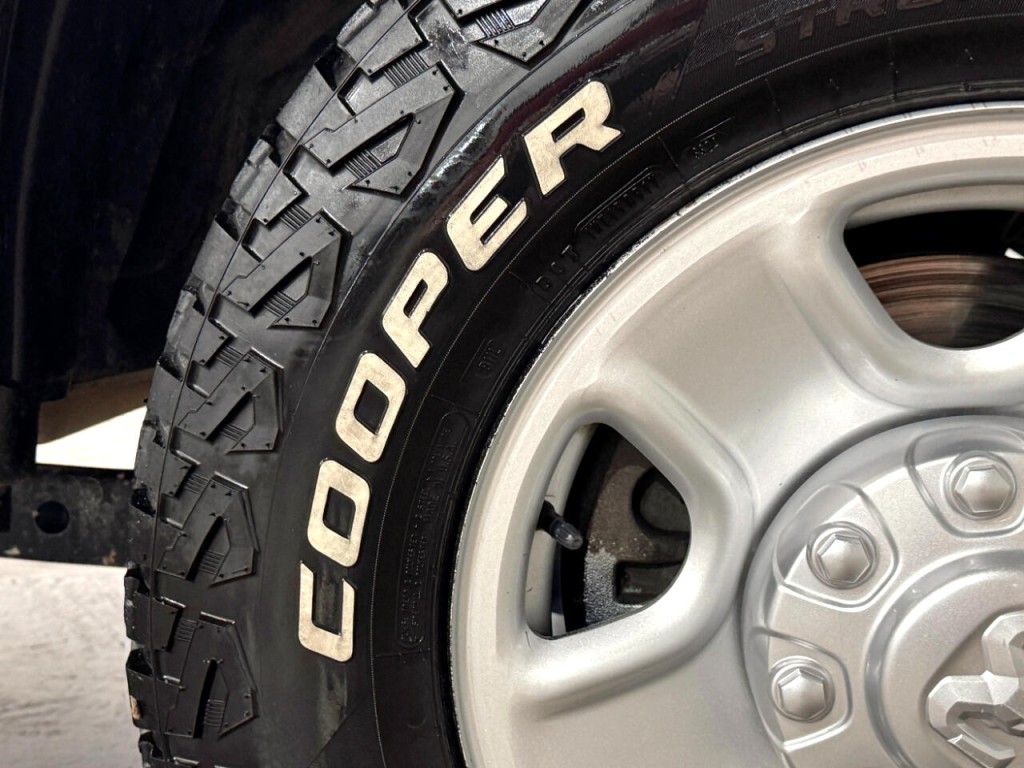 2022 RAM 2500 Image 3