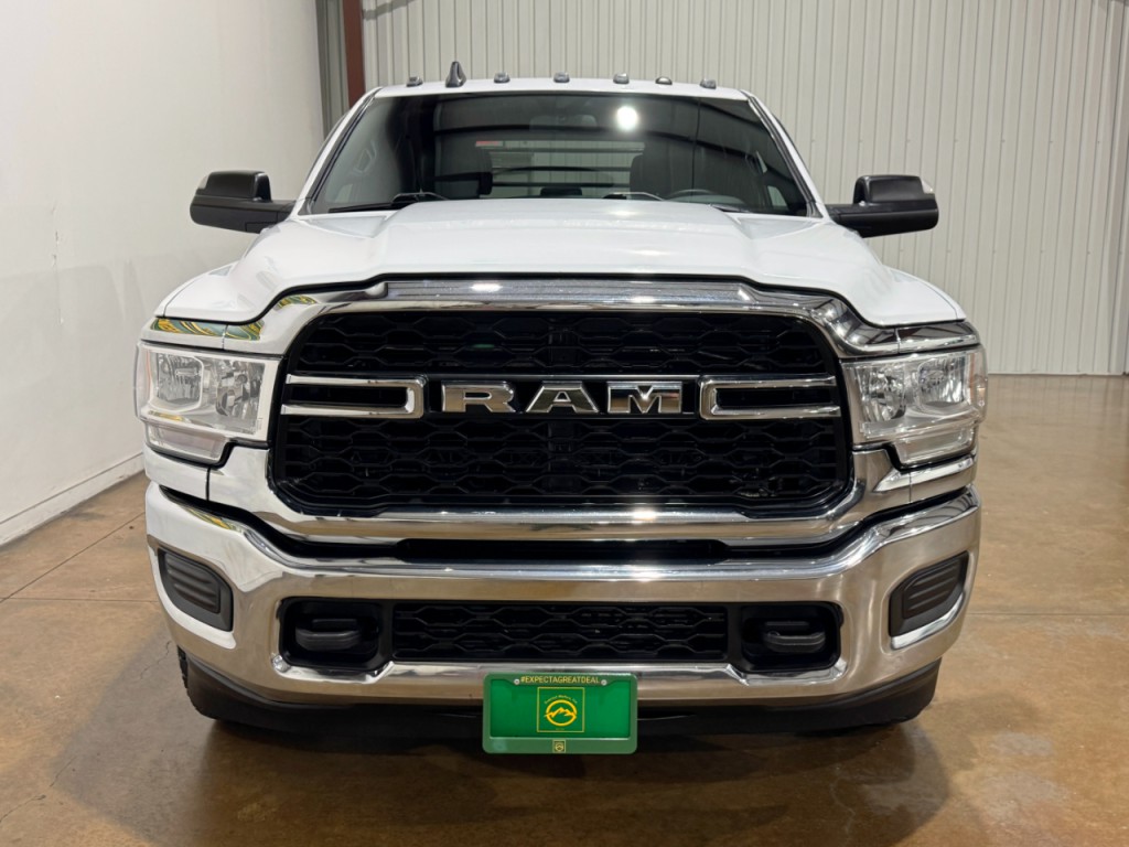 2022 RAM 3500 Image 3