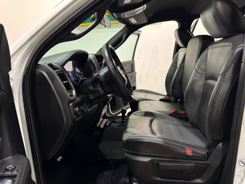 2022 RAM 3500 Image 12