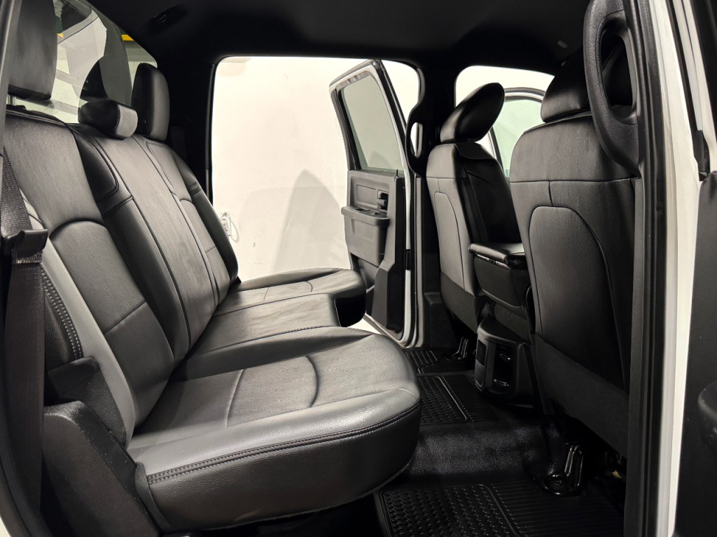 2022 RAM 3500 Image 14