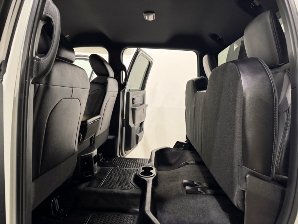 2022 RAM 3500 Image 16