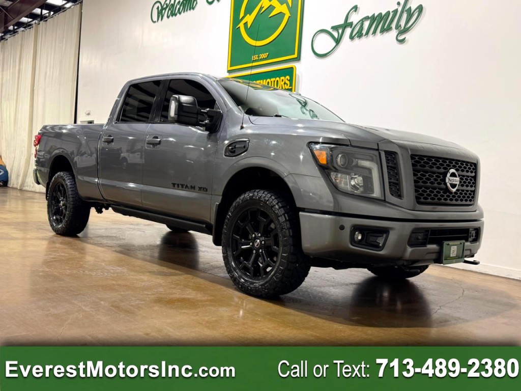 2019 Nissan Titan Image 1