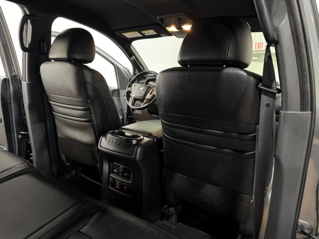 2019 Nissan Titan Image 15