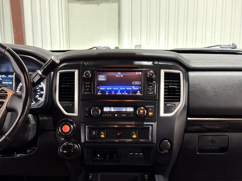 2019 Nissan Titan Image 18
