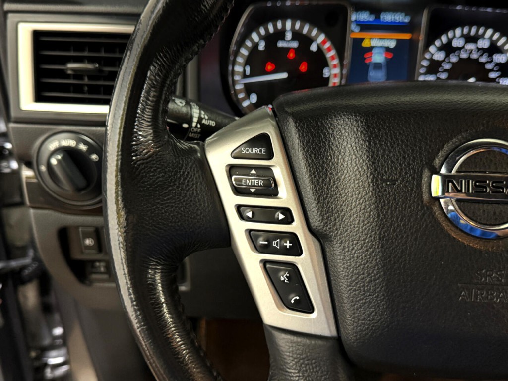2019 Nissan Titan Image 19