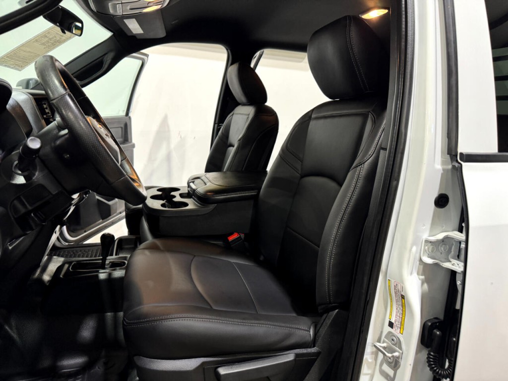 2023 RAM 4500 Image 11