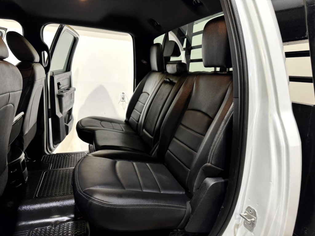 2023 RAM 4500 Image 15