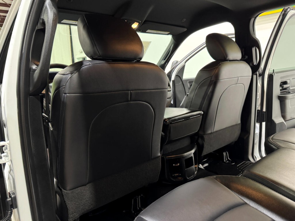 2023 RAM 4500 Image 17