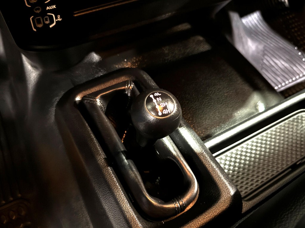 2023 RAM 4500 Image 25