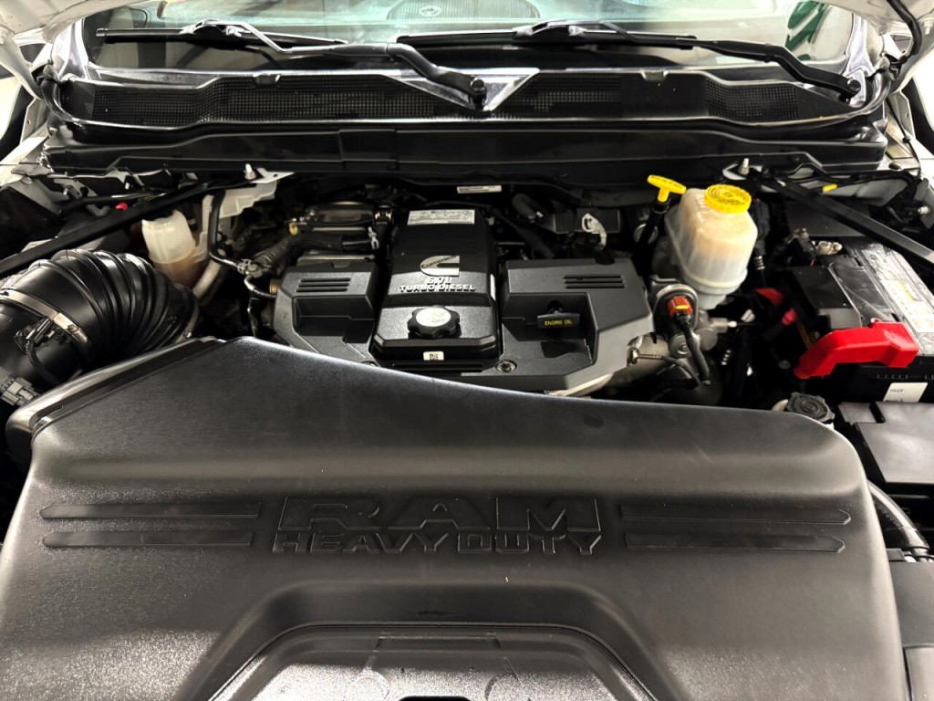 2023 RAM 4500 Image 37