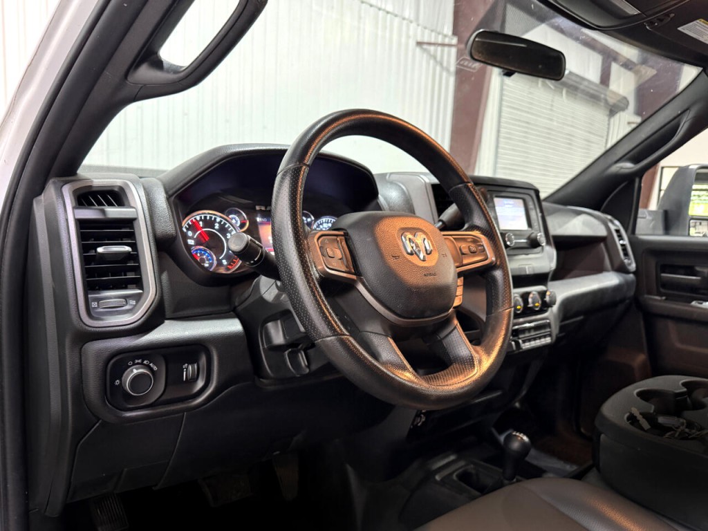 2023 RAM 4500 Image 3