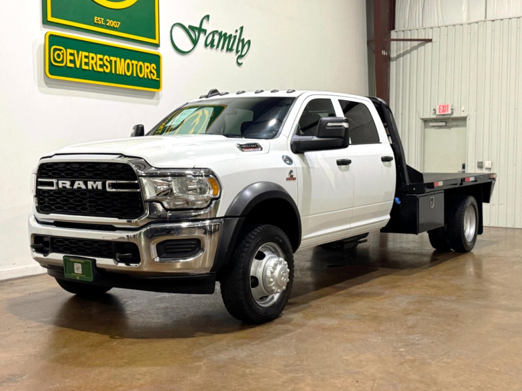 2023 RAM 4500 Image 3