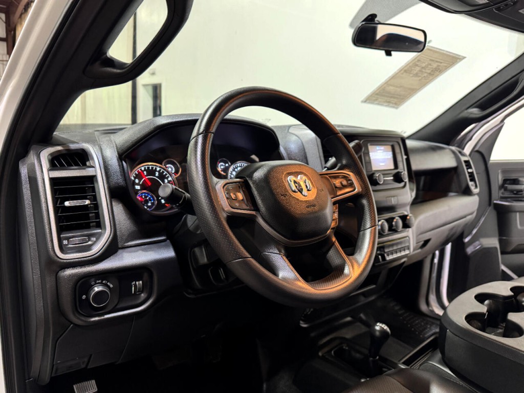 2023 RAM 4500 Image 9