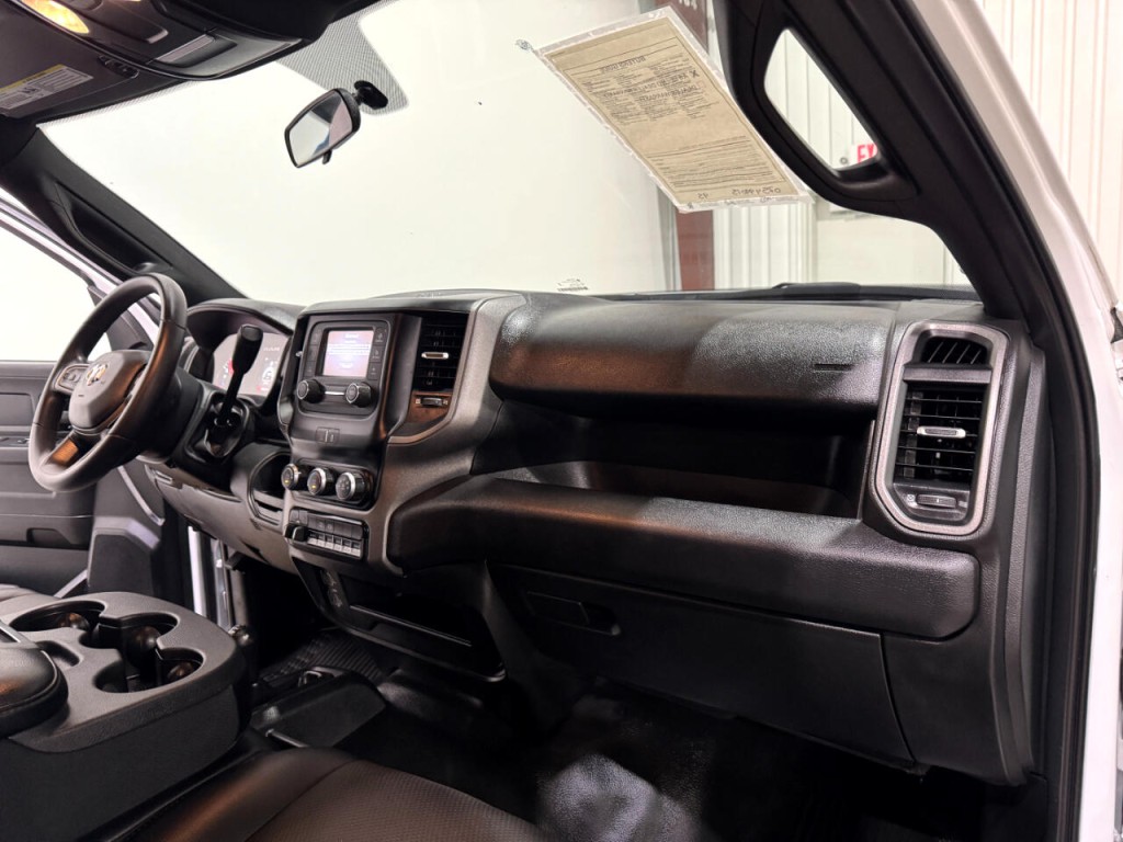 2023 RAM 4500 Image 10