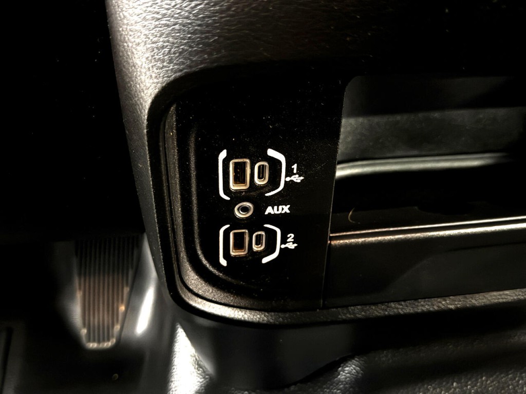 2023 RAM 4500 Image 29