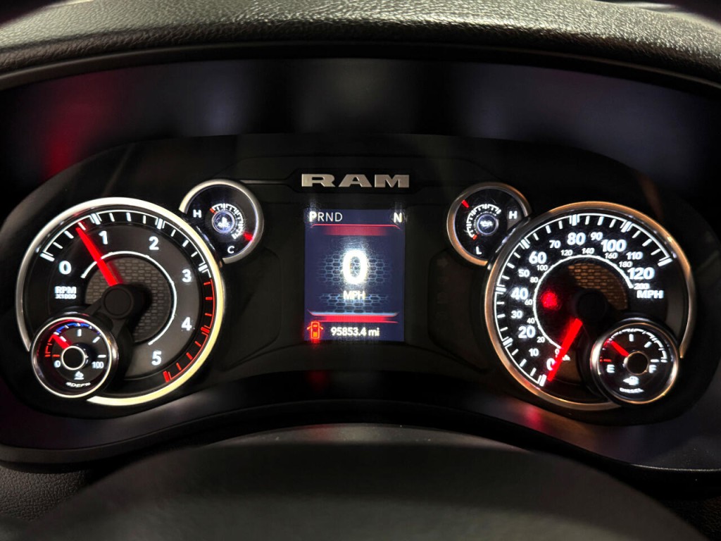 2023 RAM 4500 Image 32