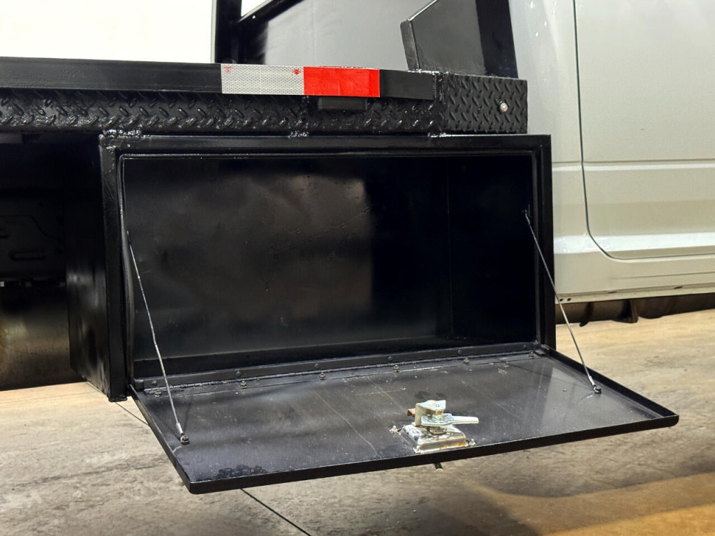 2023 RAM 4500 Image 36