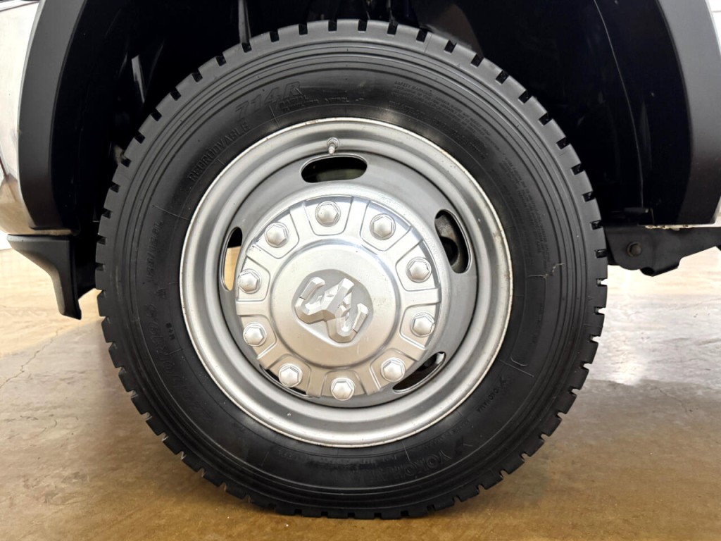 2023 RAM 4500 Image 44