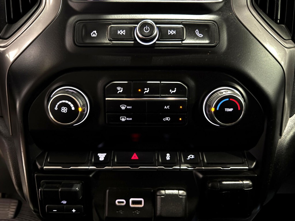 2021 Chevrolet Silverado 1500 Image 3