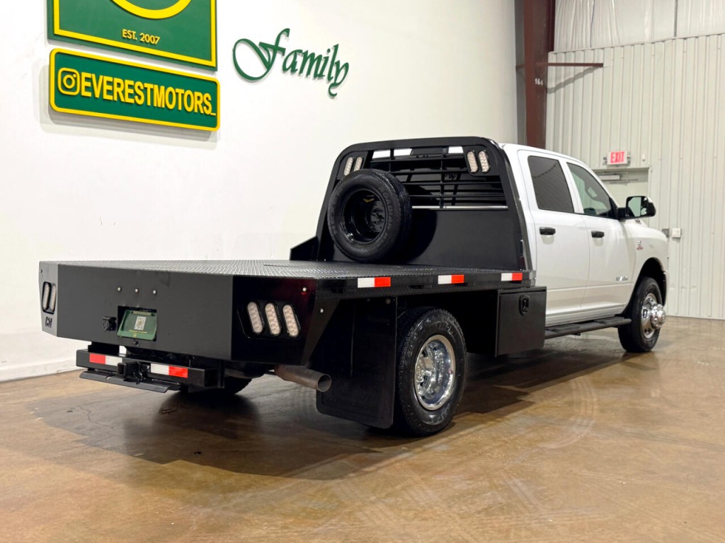2022 RAM 3500 Image 7