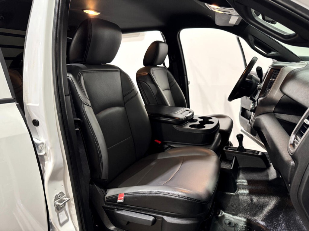 2022 RAM 3500 Image 12